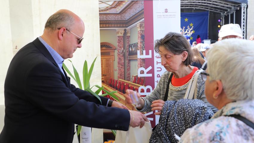 Les députés à la rencontre des citoyens 