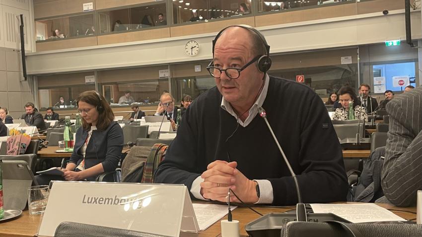 Claude Haagen (LSAP) lors de la présentation du rapport la mission d'observation électorale au Kirghizistan 